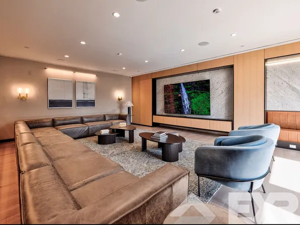 2230 Cropsey Avenue image 38 of 60