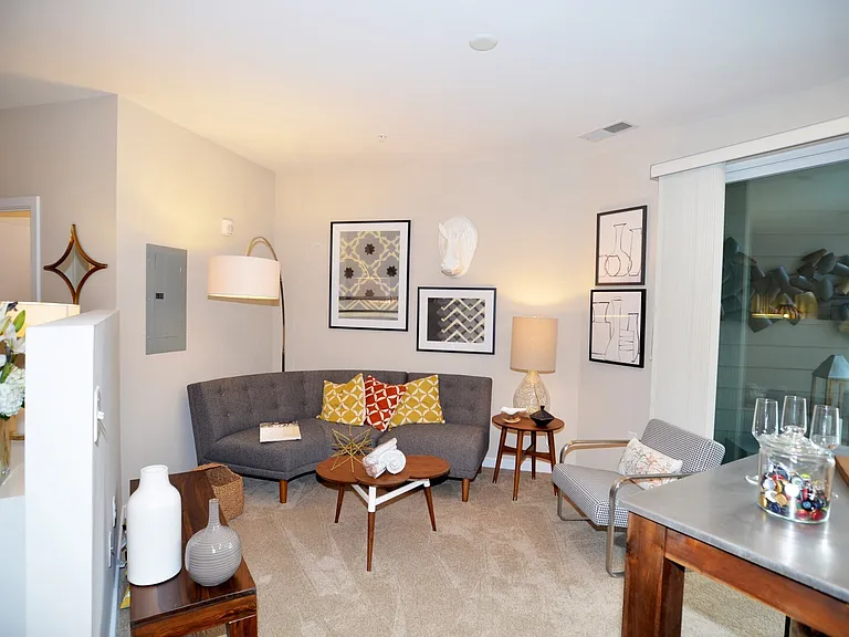 Encore 4505 at Town Center Apartments — Photo 16