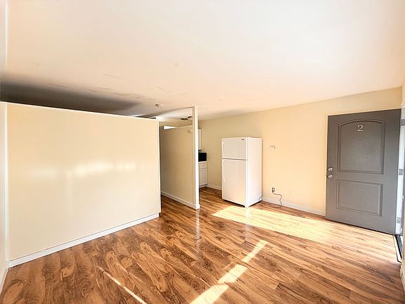 2nd image of 5227-5233 Brooklyn Ave NE #5233-2
