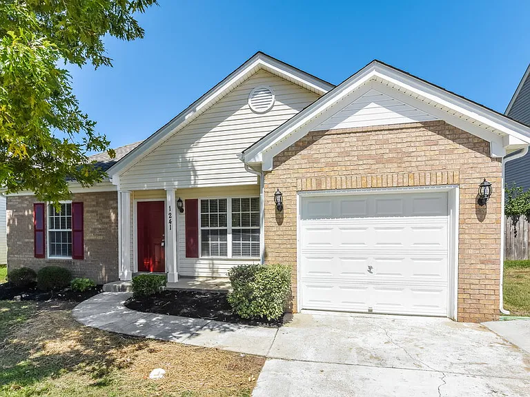1241 Alandee St — Photo 1