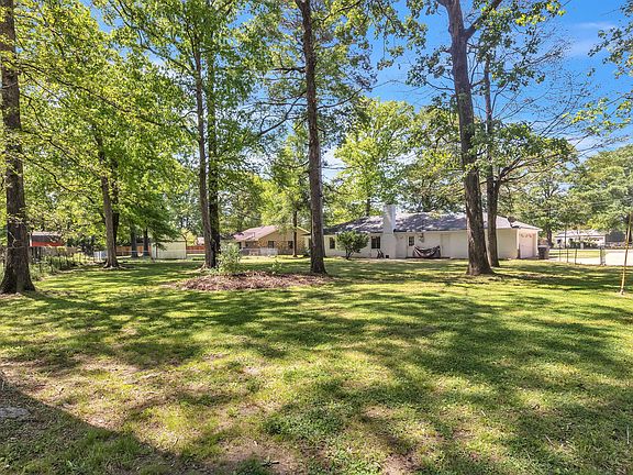 5th image of 218 Thomas Cir