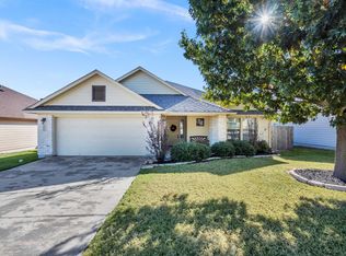 211 Cailin Ct, Burnet, TX 78611