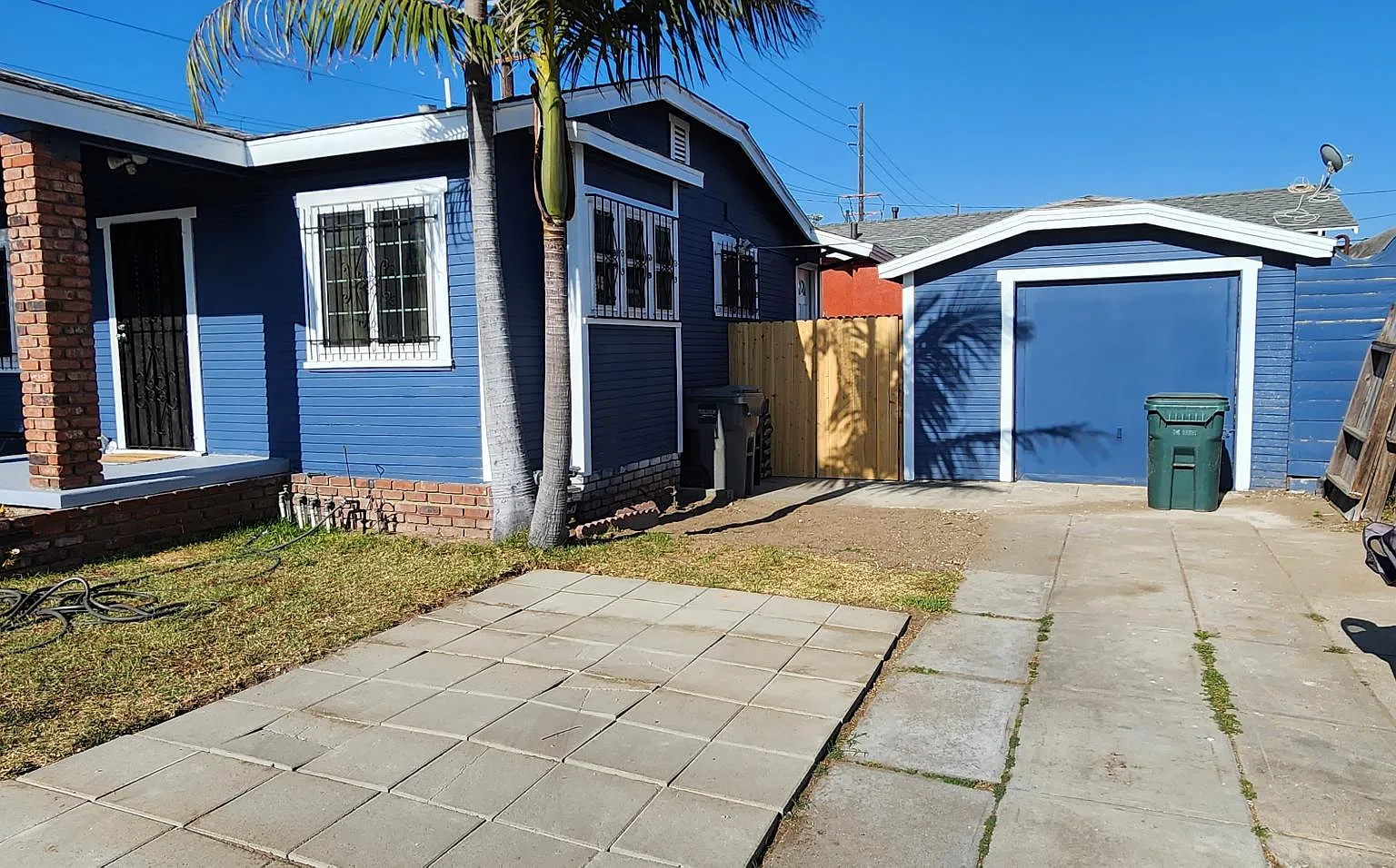 10300 Larch Ave — Photo 1