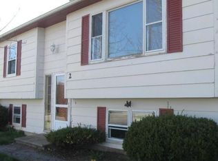 2 Class St, Lewiston, ME 04240