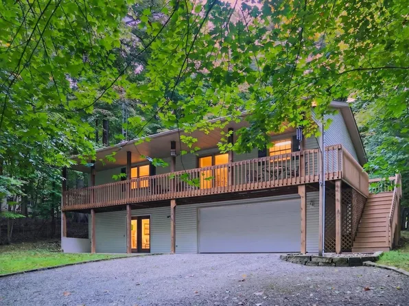 212 Northern Spy Dr, Howard, OH 43028