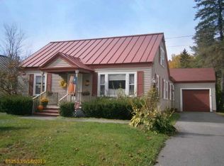 5 Cedar St, Waterville, ME 04901