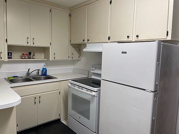 4th image of 1835 Jackson Bluff Rd