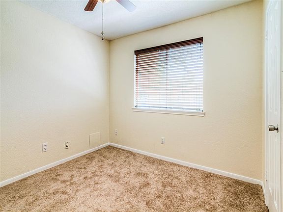 5th image of 5210 Aspen Point Dr