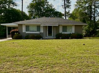 102 McCormick Ave, Hawkinsville, GA 31036