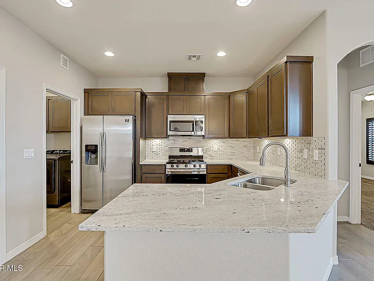 13752 Newton Ct — Photo 15
