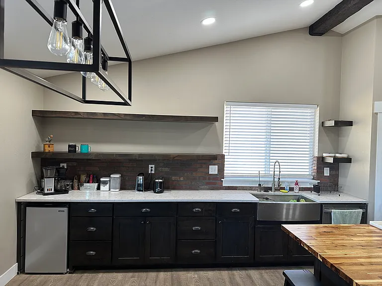 1725 Peerless Pl — Photo 13