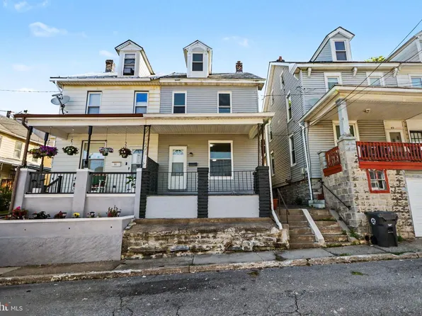 43 Penn St, Steelton, PA 17113