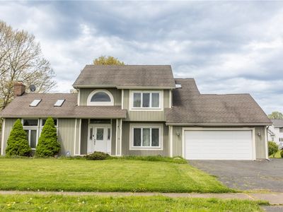 401 Montvale Ln, Rochester, NY, 14626