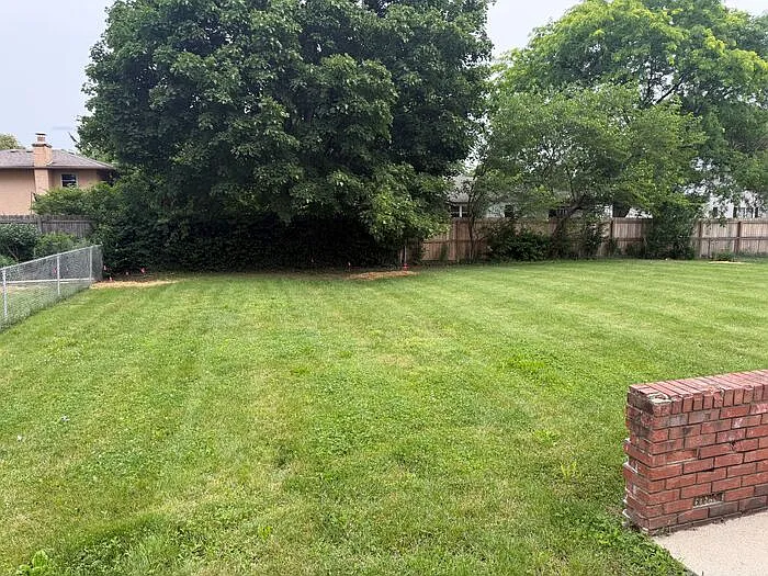 1862 Hampstead Dr — Photo 22