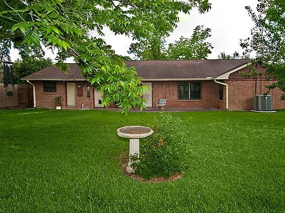 5th image of 4717 Creekbend Dr