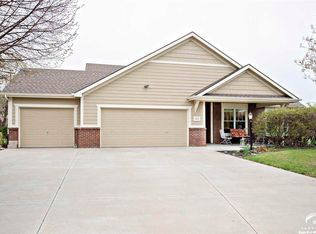 5905 Whitetail Ct, Lawrence, KS 66047