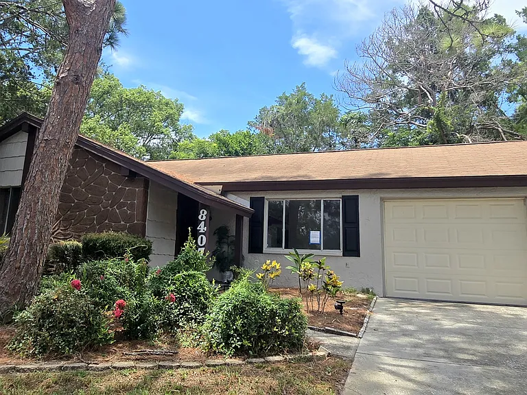 8407 Mill Creek Ln — Photo 1