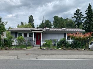 9012 Sand Point Way NE, Seattle, WA 98115