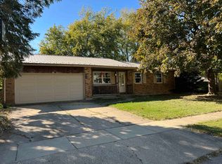 322 Northknoll Dr, Rochelle, IL 61068