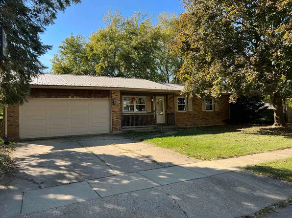 322 Northknoll Dr, Rochelle, IL 61068