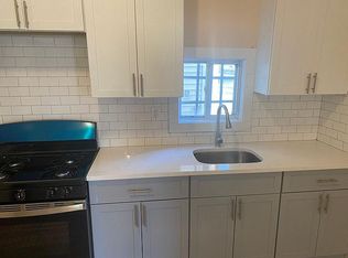 221 12th Ave #1, Newark, NJ 07107