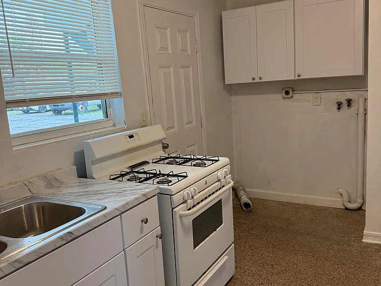 745 Bellevue Ave #1 — Photo 10