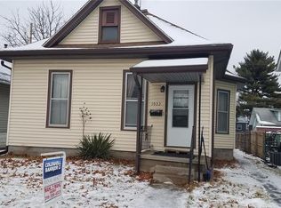 1022 B Ave NW, Cedar Rapids, IA 52405