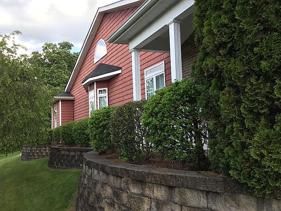 2nd image of 115 Hillhouse Ln