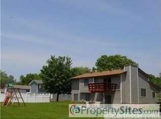 10005 Union Terrace Ln N, Maple Grove, MN 55369