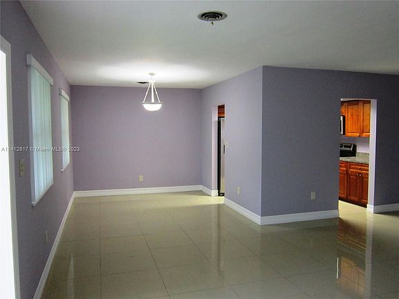 4th image of 1391 NE 158th St