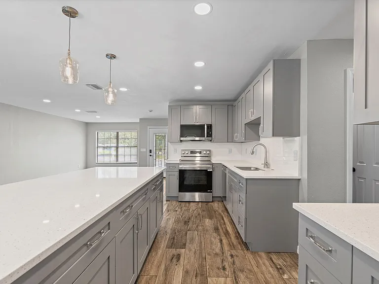 240 Eider Rd — Photo 12