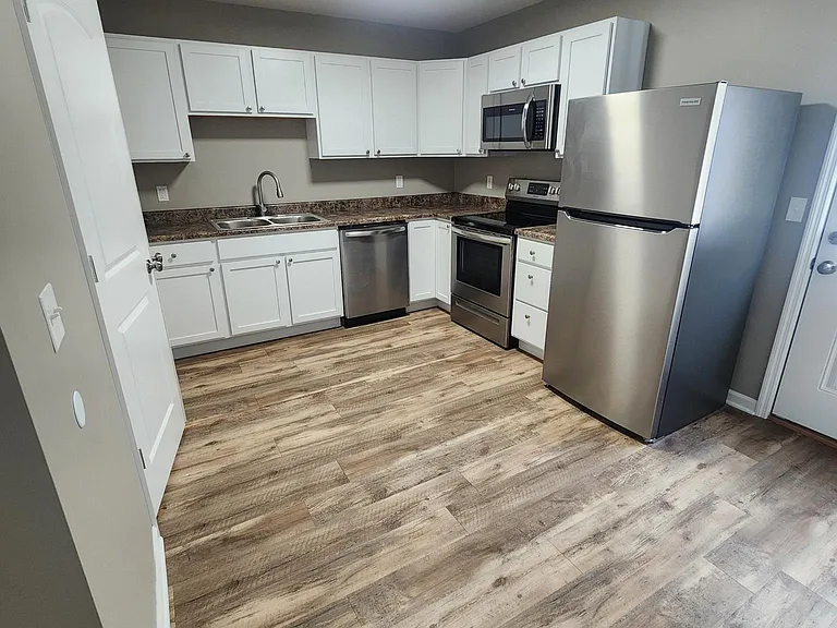 1403 Stadium View Dr #A — Photo 6