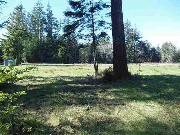 2nd image of 2125 Evergreen Ln
