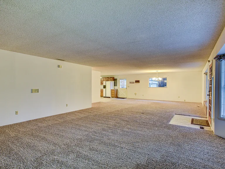 2317 Wellman Pl — Photo 4