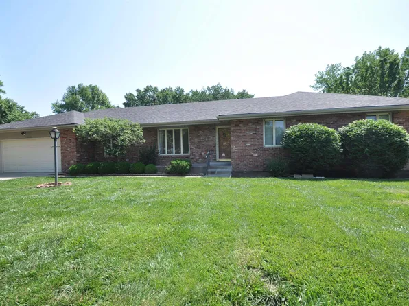 3112 SE Arbor Dr, Topeka, KS 66605