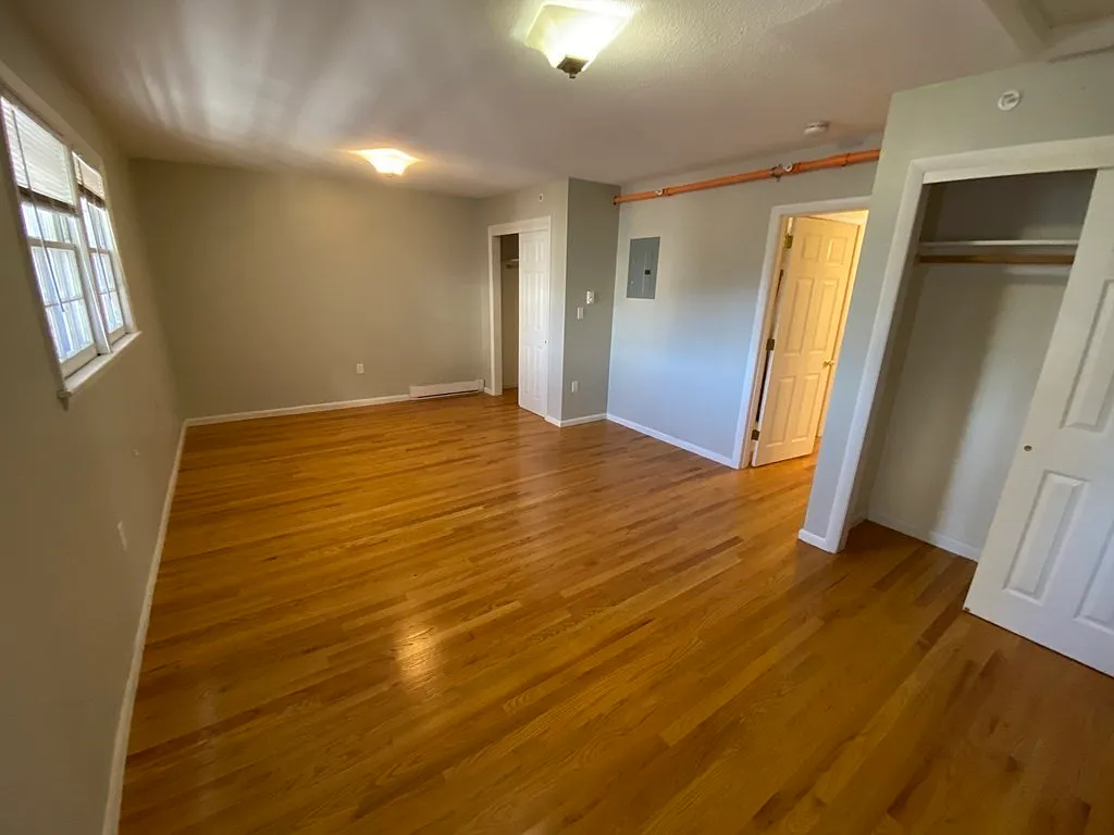 2 bed, 776 sqft, $2,100 — Photo 3