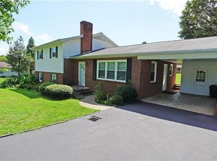 529 25th St NW, Hickory, NC 28601
