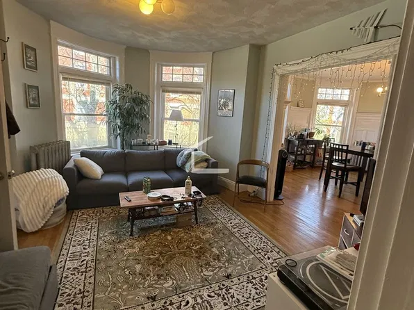 1887 Beacon St, Brookline, MA