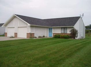 515 S Clark St, Avilla, IN 46710