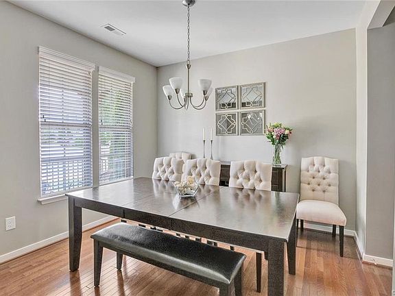 4th image of 8851 Rushbrooke Ln