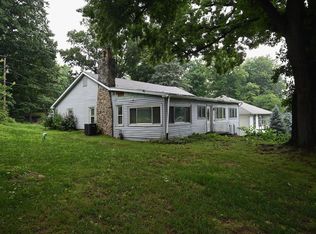 7048 N Cottage Grove Ave, New Carlisle, IN 46552