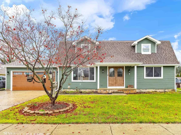 512 5th St, Marysville, MI 48040