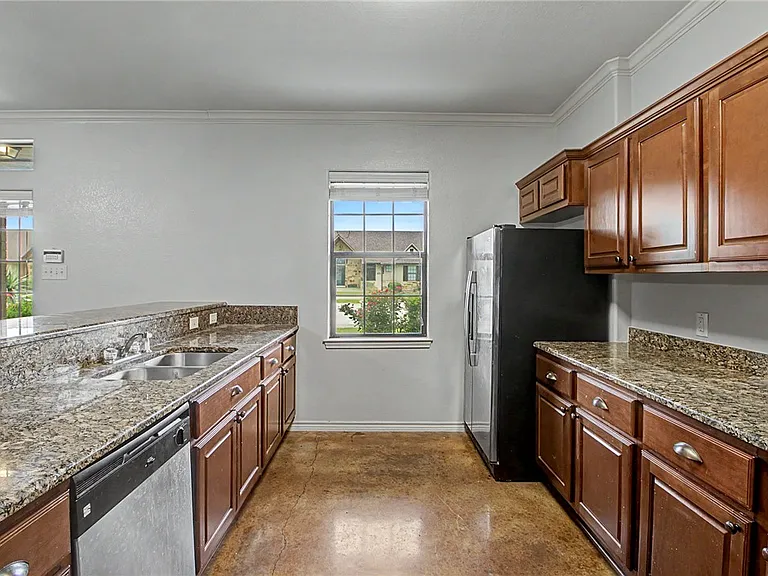3337 Lieutenant Ave — Photo 7