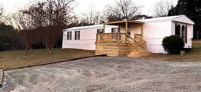 307 Quiet Waters Ct — Photo 2