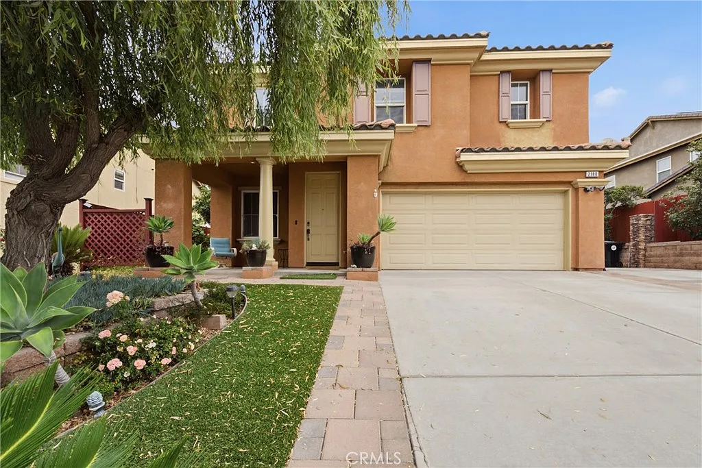 4 bed, 2757 sqft, $3,800 — Photo 2