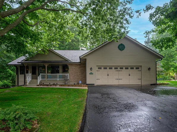 485 Corkhill Ct, Davis, IL 61019