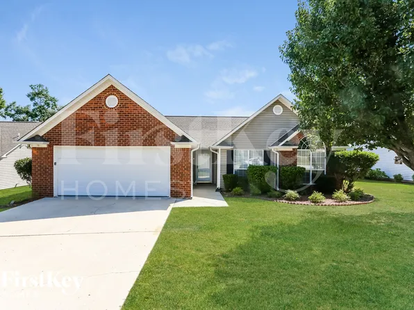 200 Summer Hill Dr, Alabaster, AL 35007