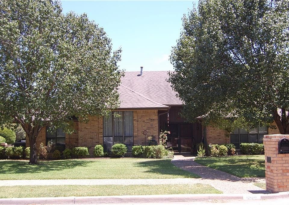 1st image of 1807 W Princeton Dr