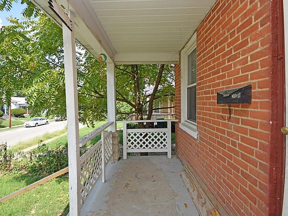 3rd image of 5780 Lantana Ave