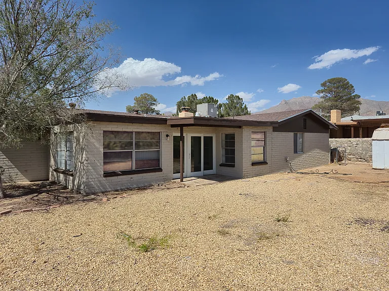 6644 Mariposa Dr — Photo 5